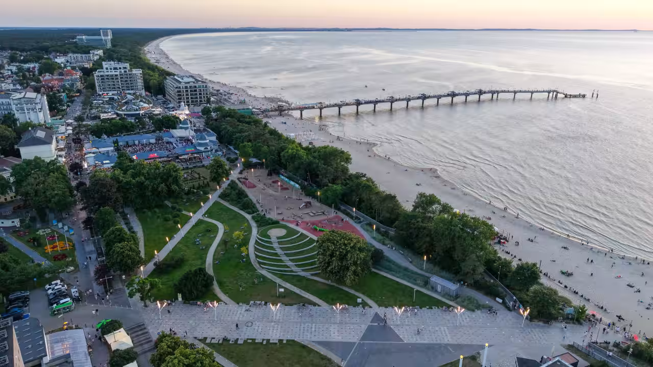 Insel Usedom erleben: Die große Rundfahrt von den Kaiserbädern zum Wasserschloss